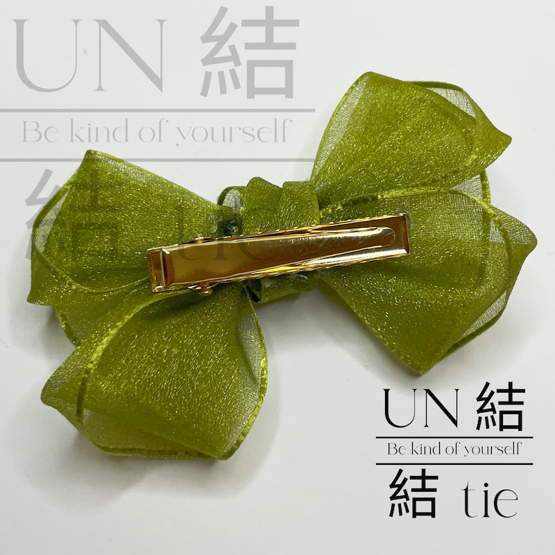 Handmade Sheer Bow Alligator Clip with Pearl Accents – Pearl Series