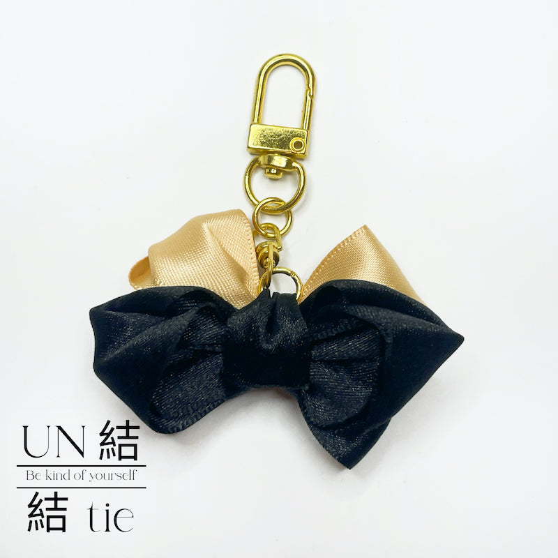 "Charm" Handmade Cat Ear Champagne Bow Keychain | Gold Key Ring