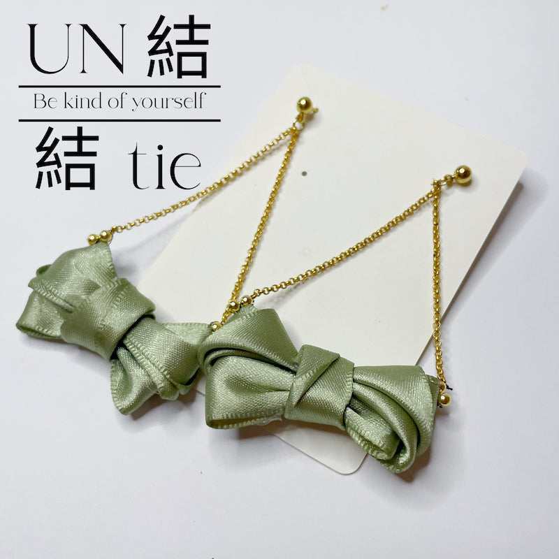 『限量设计师款』手工蒂芬尼绿缎面蝴蝶结垂坠耳环耳钉式垂坠款